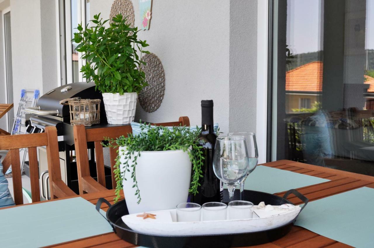 Anemos Apartman Apartment Тисно Екстериор снимка