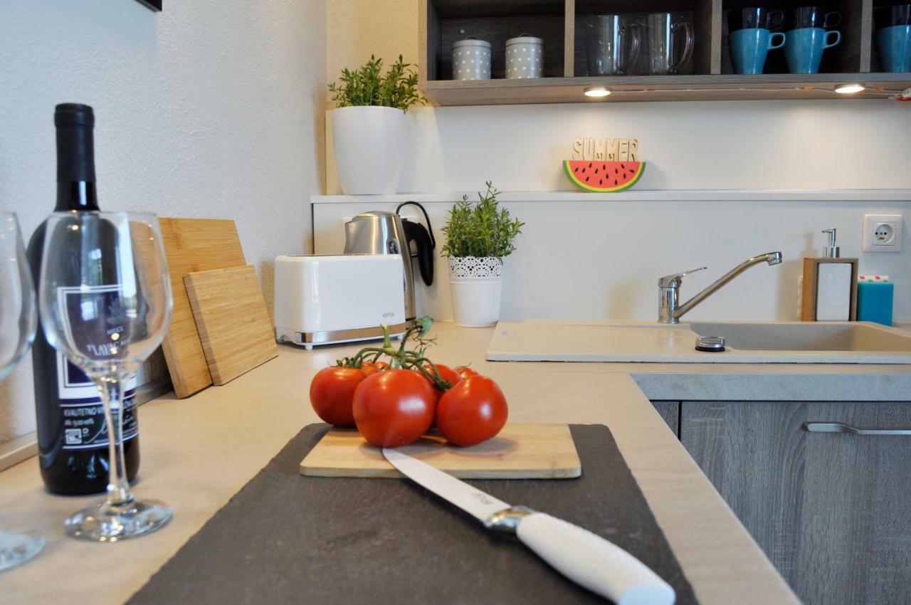 Anemos Apartman Apartment Тисно Екстериор снимка