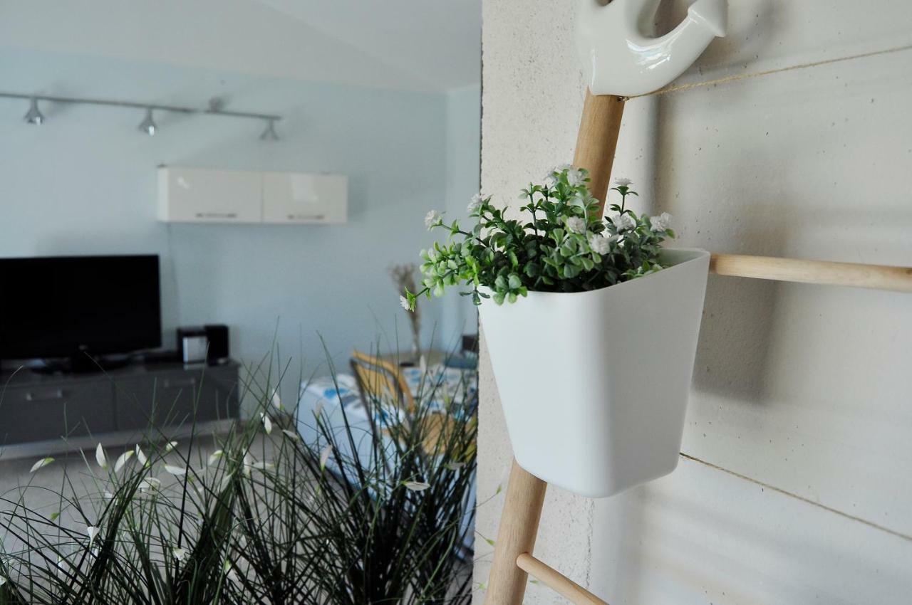 Anemos Apartman Apartment Тисно Екстериор снимка